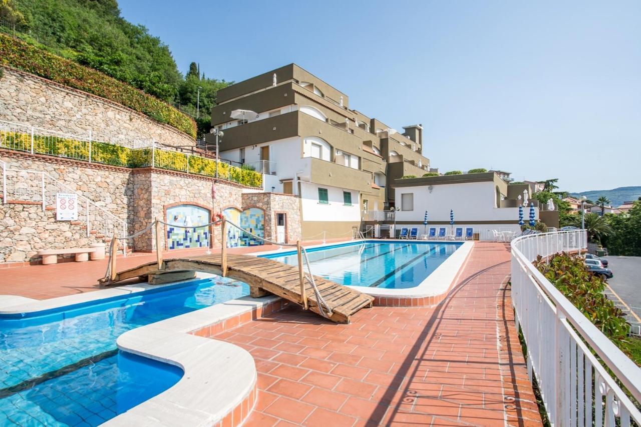 Residence Sant'Anna Pietra Ligure Kültér fotó