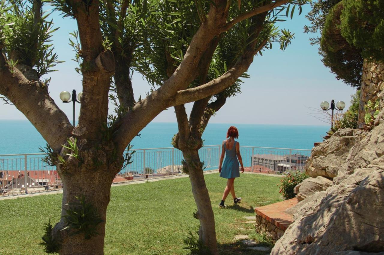 Residence Sant'Anna Pietra Ligure Kültér fotó
